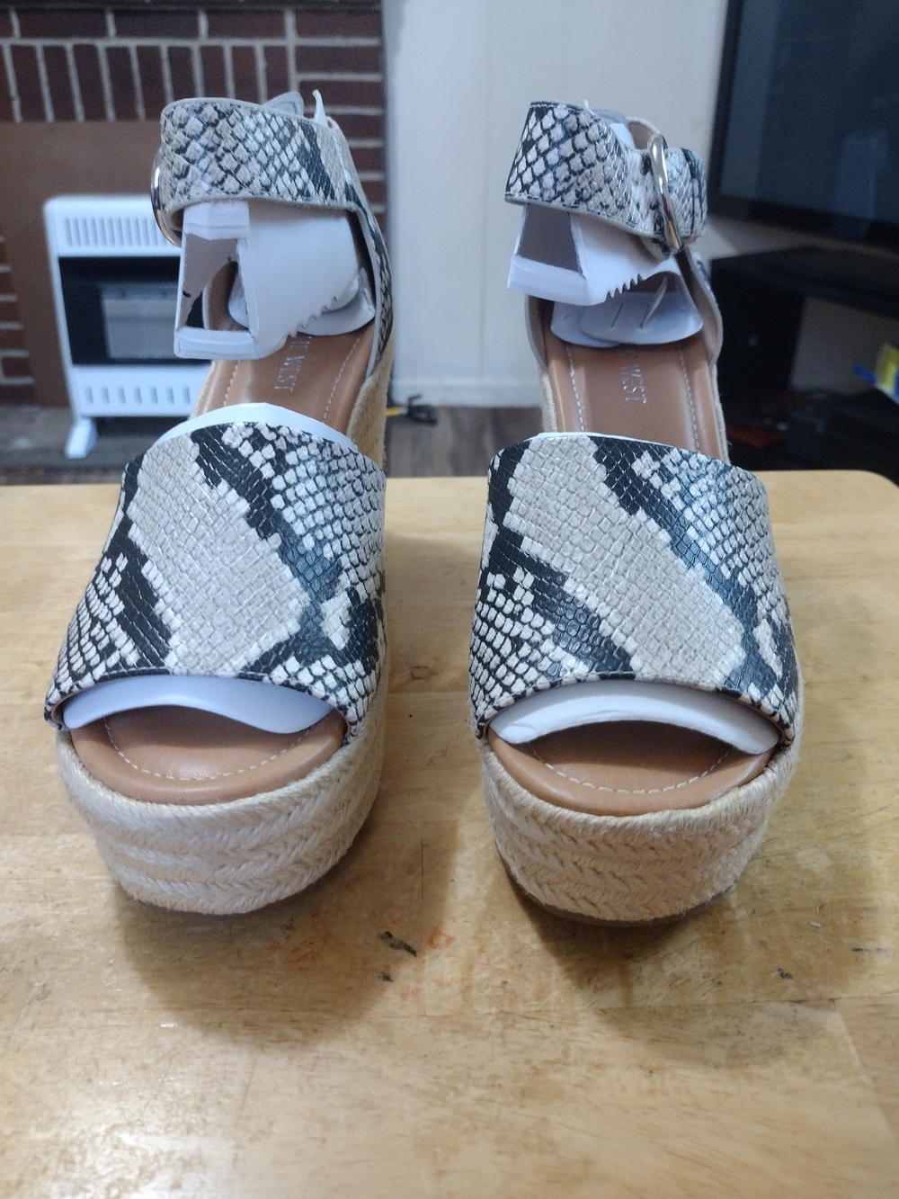 Womens Snake-Print Wedge Sandals in Black & White